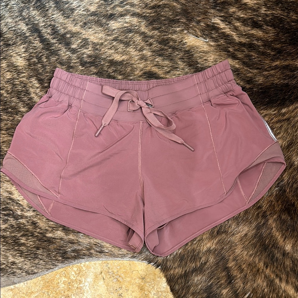 Lululemon Women's Mauve Shorts size 6 excellent condition